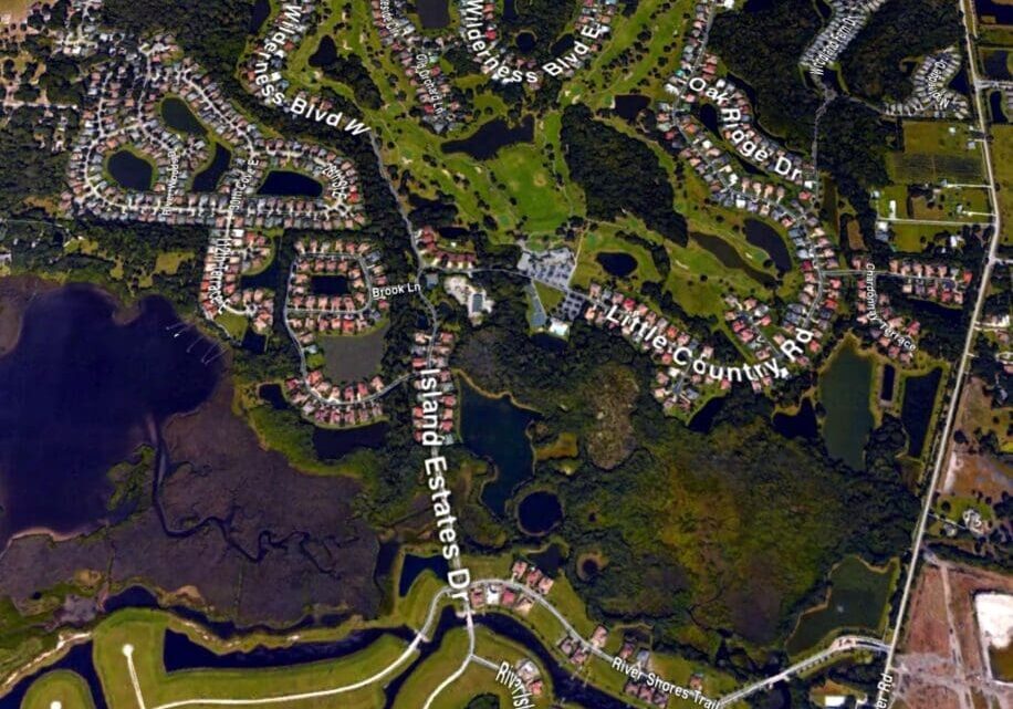 A bird 's eye view of a residential area.